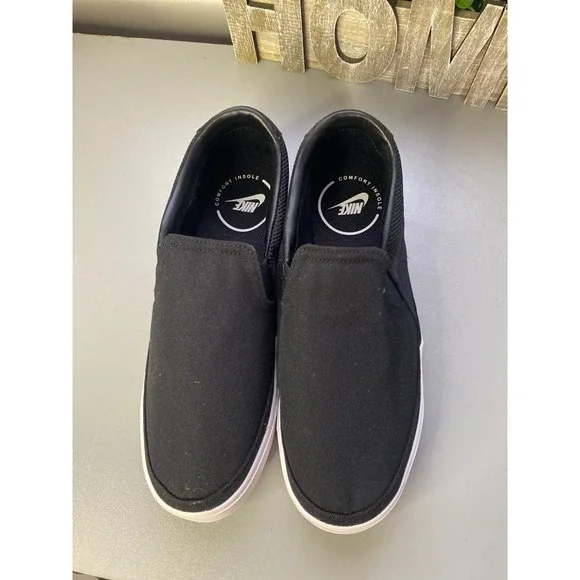 Nike Black Slip-On Sneakers with White Accents - Picture 2 of 5